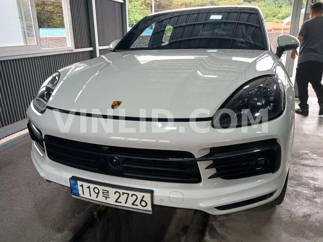 2021 Porsche Cayenne E-Hybrid COUPE (5 Seater) - Photo 1