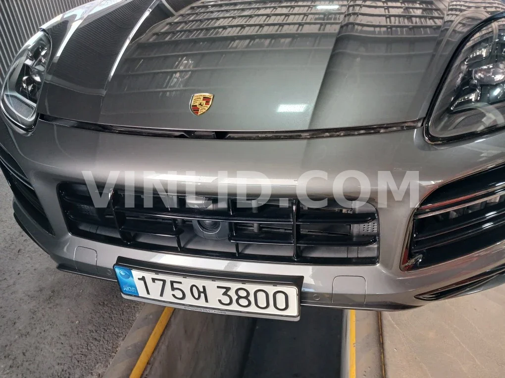 2022 Porsche Cayenne Turbo - Photo 1