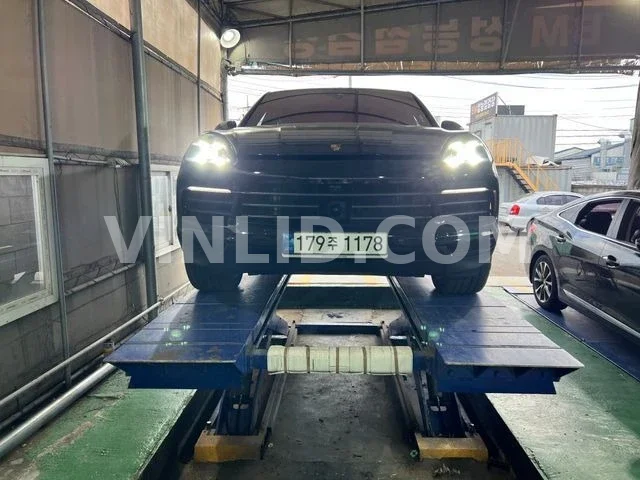 2022 Porsche Cayenne - Photo 1