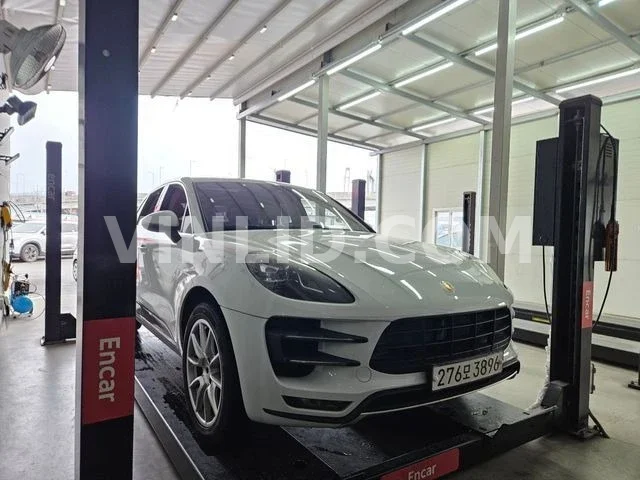 2014 Porsche Macan - Photo 1