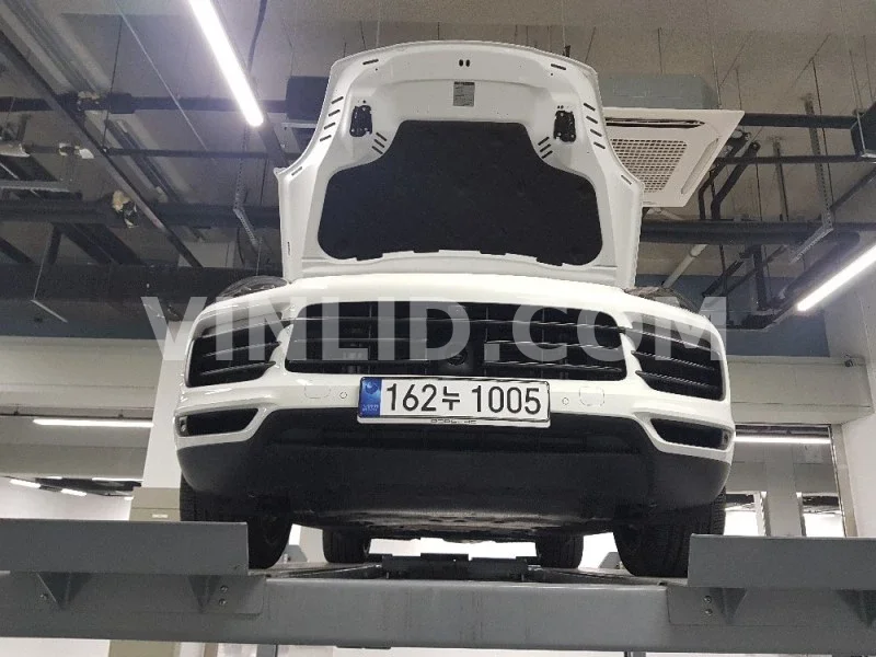 2023 Porsche Cayenne E-Hybrid COUPE (5 Seater) - Photo 1