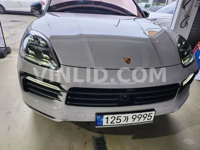 2023 Porsche Cayenne - Photo 1