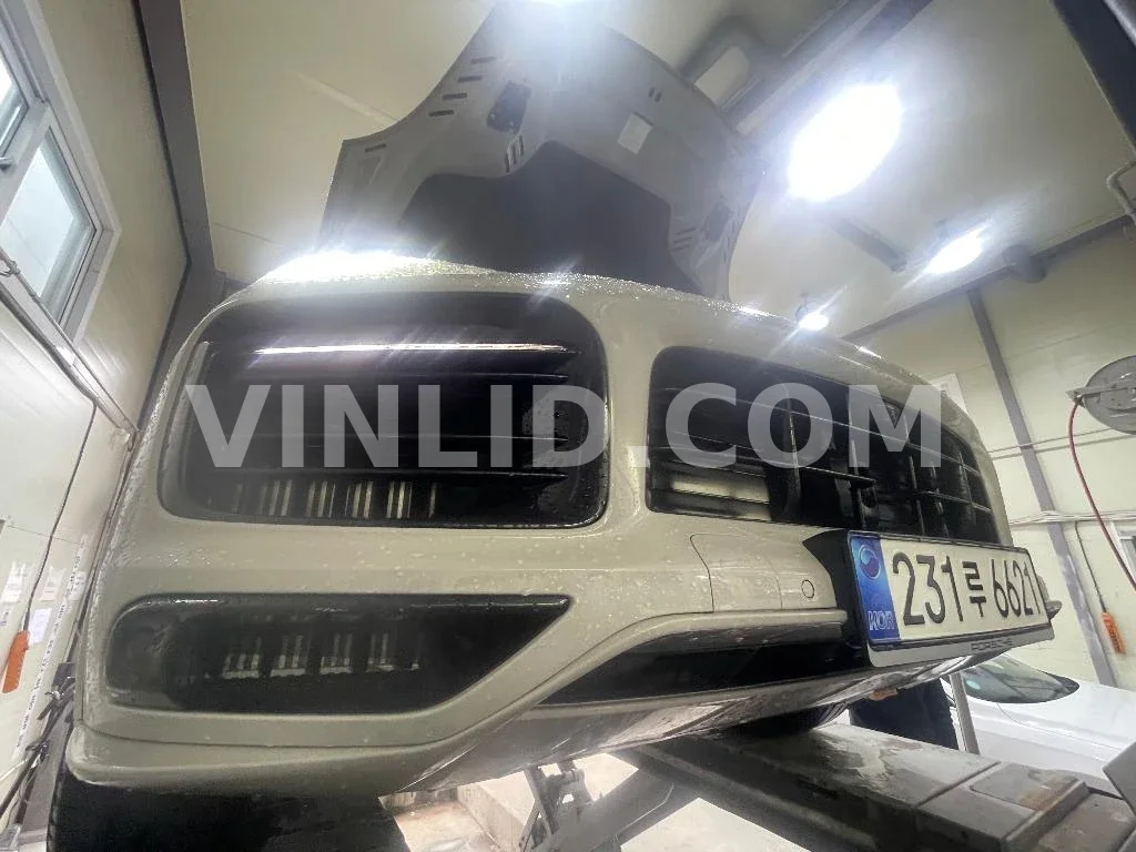 2022 Porsche Cayenne E-Hybrid COUPE (5 Seater) - Photo 1