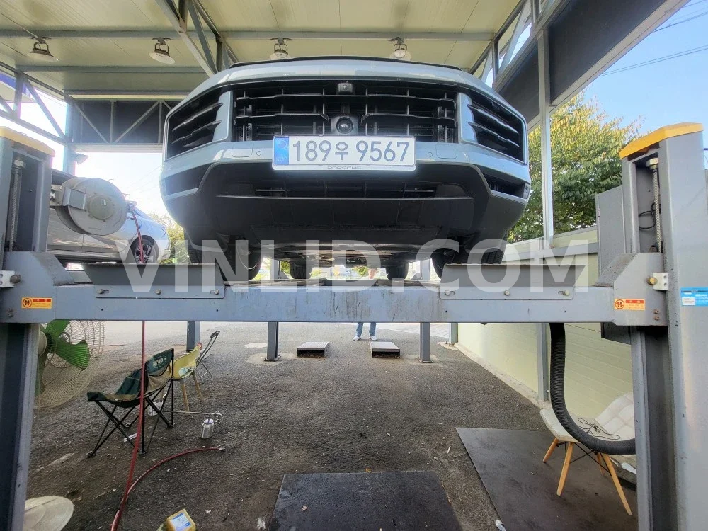 2024 Porsche Cayenne COUPE (5 Seater) - Photo 1