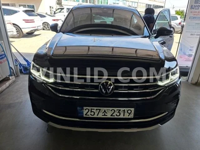 2023 Volkswagen Tiguan - Photo 1