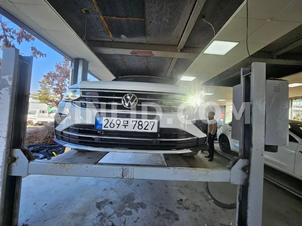 2023 Volkswagen Tiguan 2.0 TDI - Photo 1