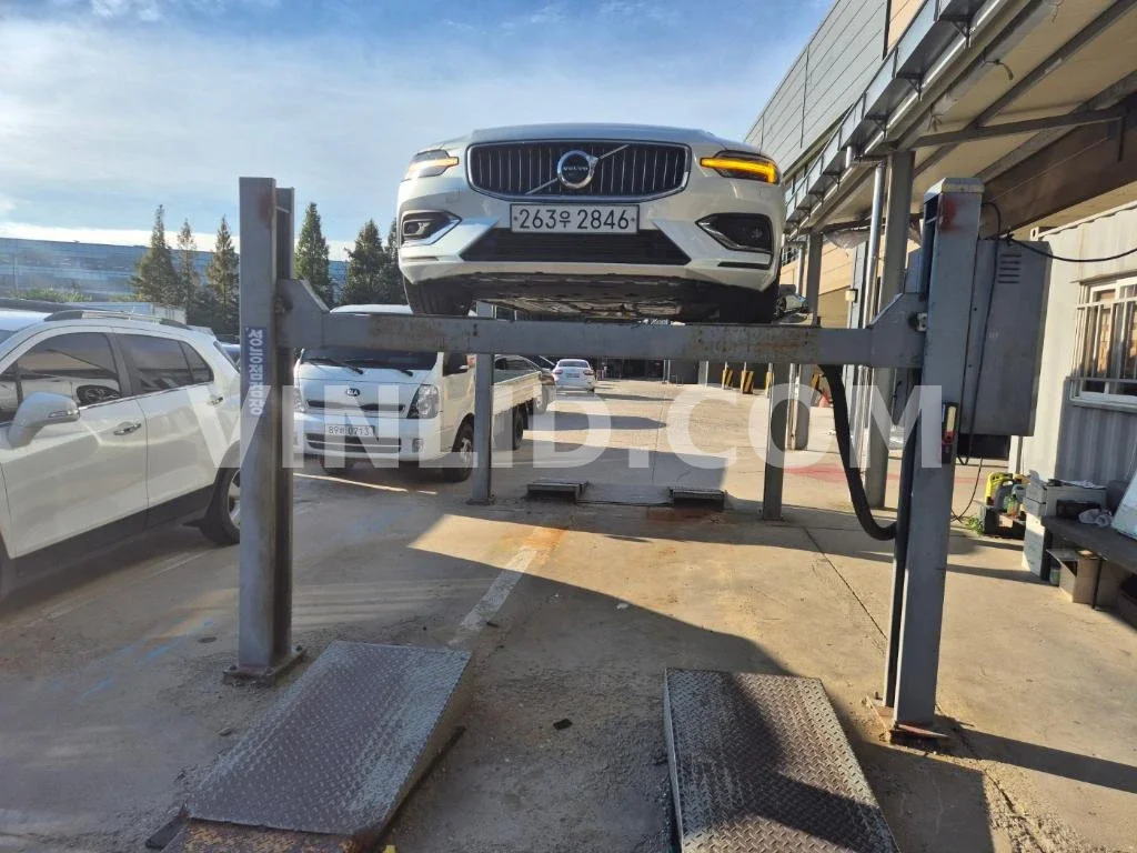 2020 Volvo S60T5 - Photo 1