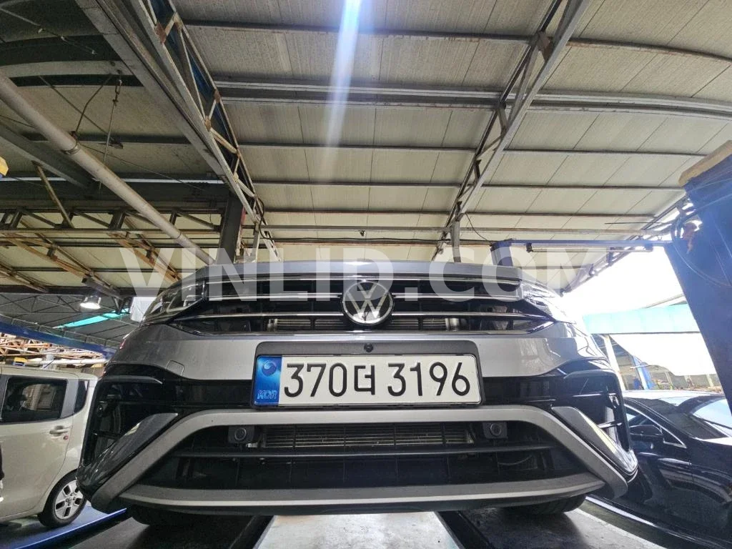 2023 Volkswagen Tiguan Allspace - Photo 1