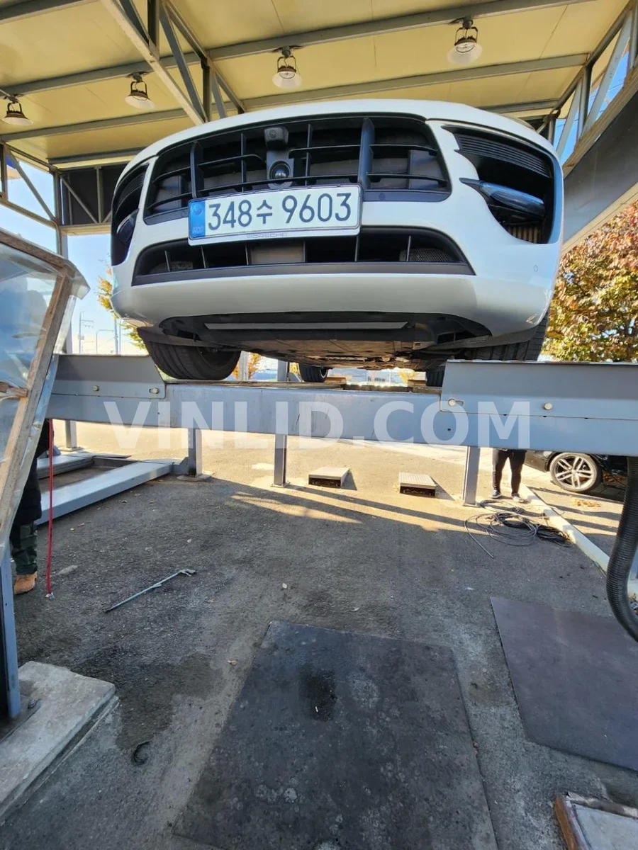 2020 Porsche Macan GTS - Photo 1