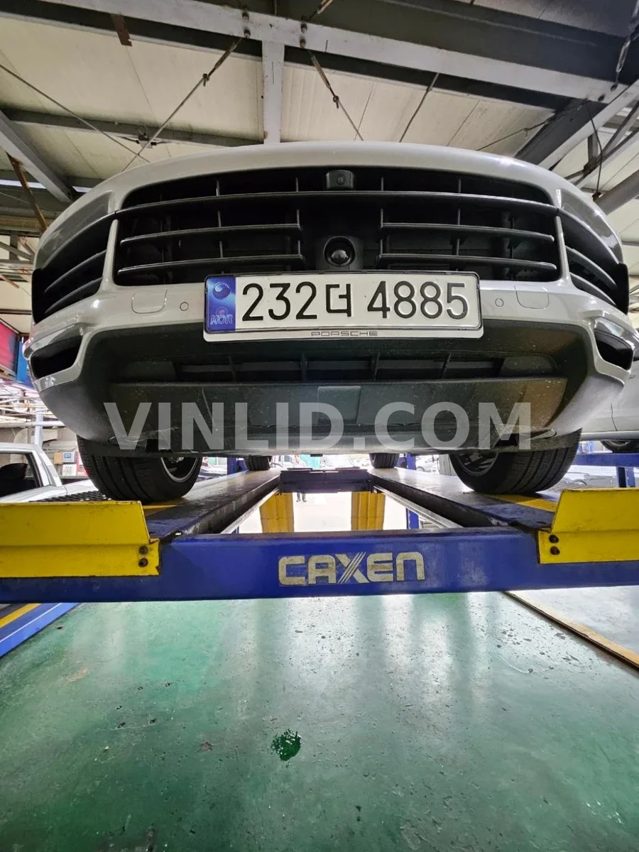 2023 Porsche Cayenne E-Hybrid COUPE (5 Seater) - Photo 1