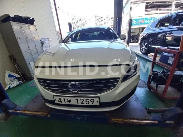 2018 Volvo S60 - Photo 1