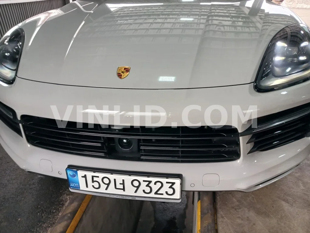 2022 Porsche Cayenne COUPE (5 Seater) - Photo 1