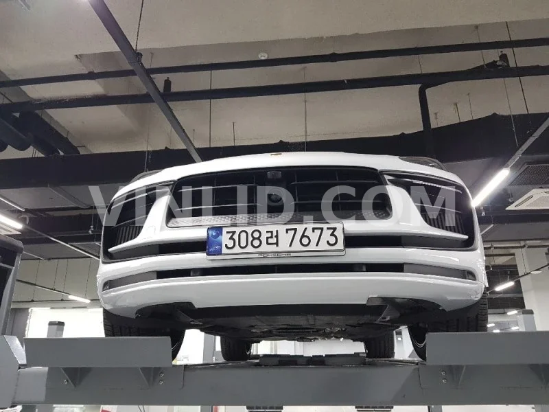 2023 Porsche Macan S - Photo 1