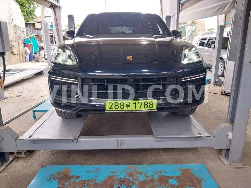 2020 Porsche Cayenne Turbo - Photo 1