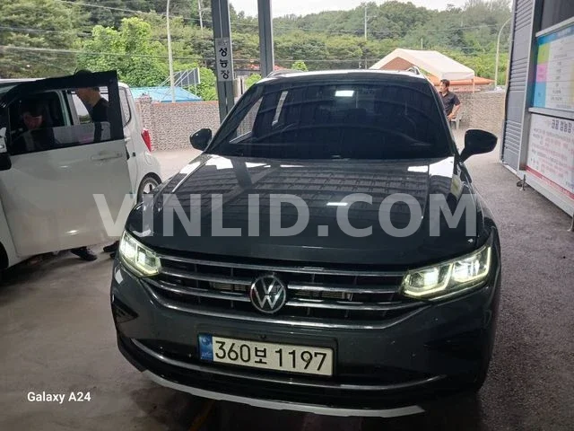 2023 Volkswagen Tiguan 2.0 TDI - Photo 1