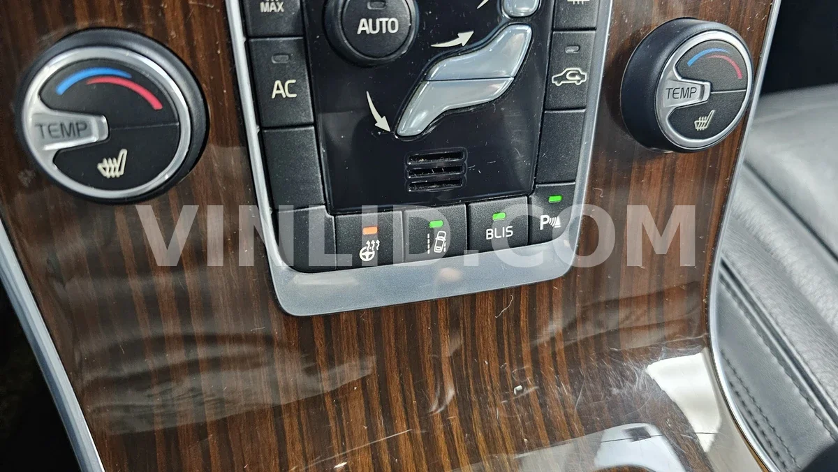 2014 Volvo S60D4 - Photo 17