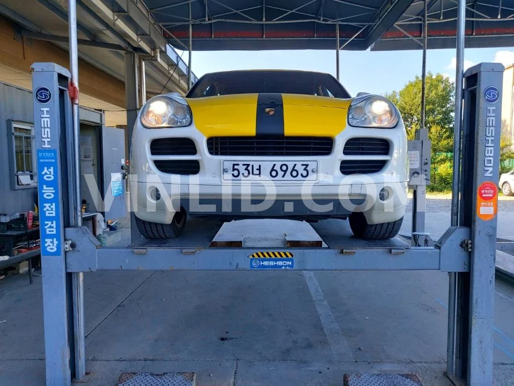 2005 Porsche Cayenne S - Photo 1