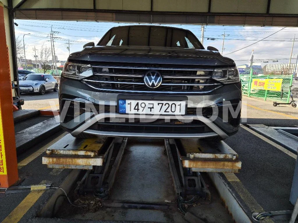 2023 Volkswagen Tiguan Allspace - Photo 1