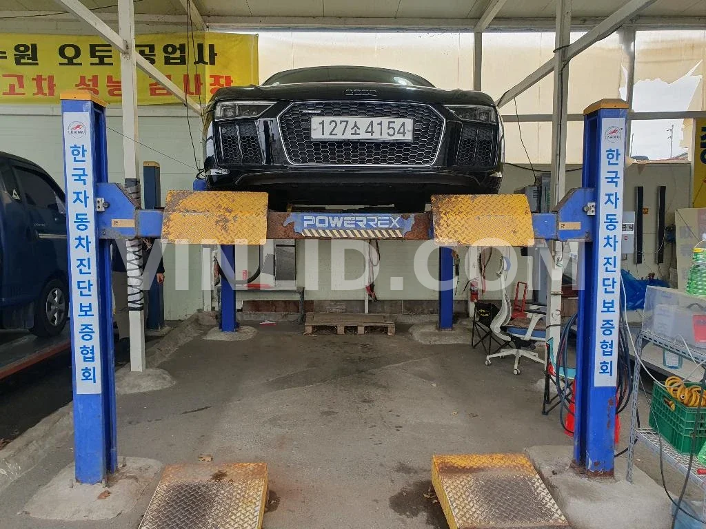 2017 Audi R8 Coupe V10 Plus - Photo 1