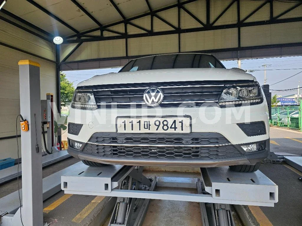 2020 Volkswagen Tiguan - Photo 1