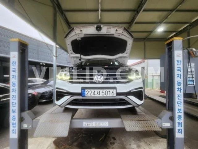2023 Volkswagen Tiguan - Photo 1