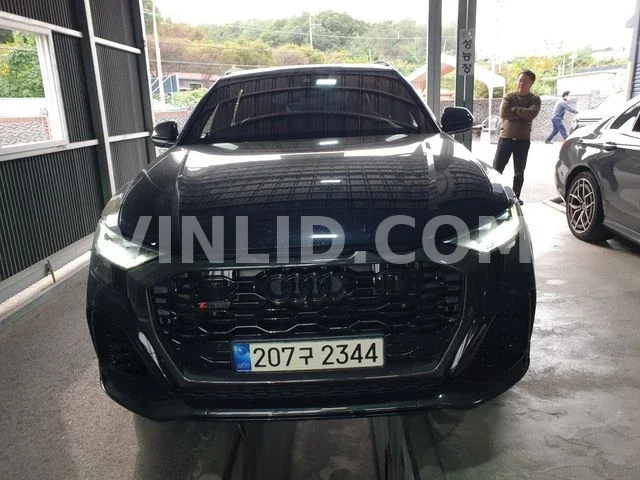 2021 Audi RS Q8 - Photo 1