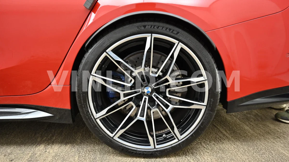 2021 BMW M3 Competition - Photo 5