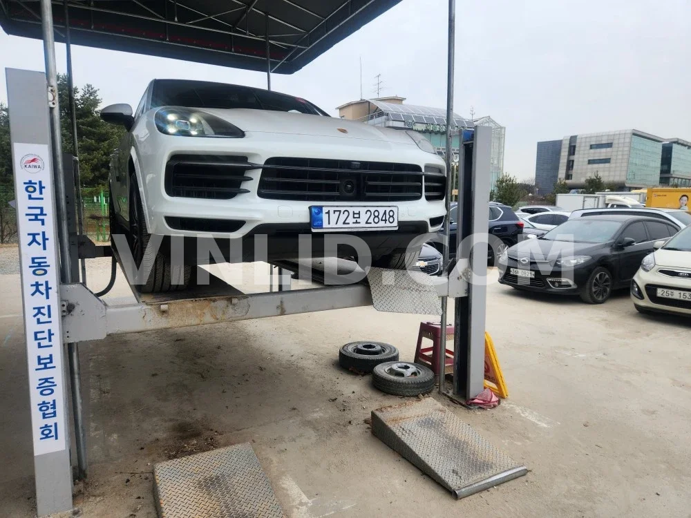 2022 Porsche Cayenne COUPE (5 Seater) - Photo 1