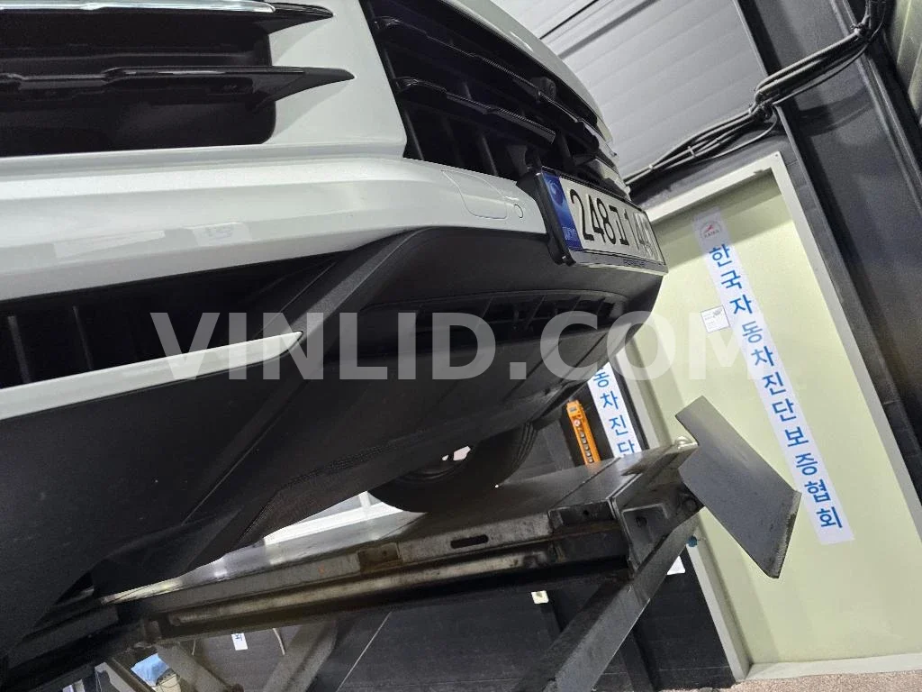 2024 Porsche Cayenne COUPE (5 Seater) - Photo 1