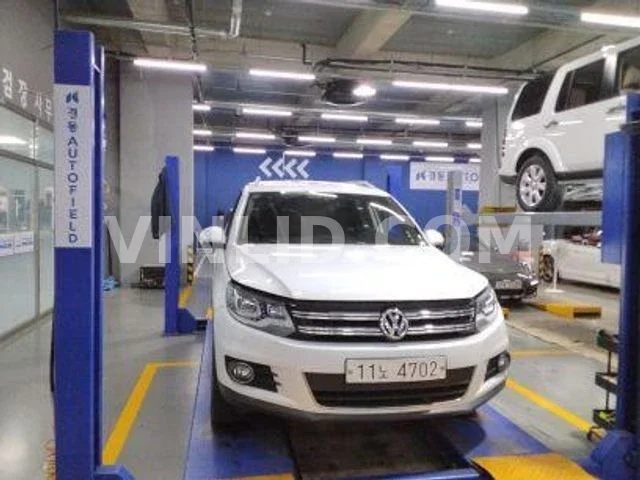 2015 Volkswagen Tiguan - Photo 1
