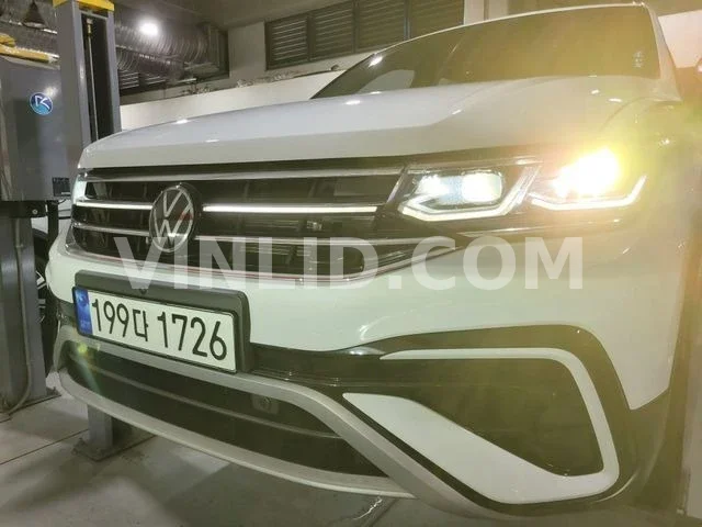 2023 Volkswagen Tiguan - Photo 1