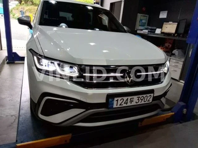 2024 Volkswagen Tiguan - Photo 1