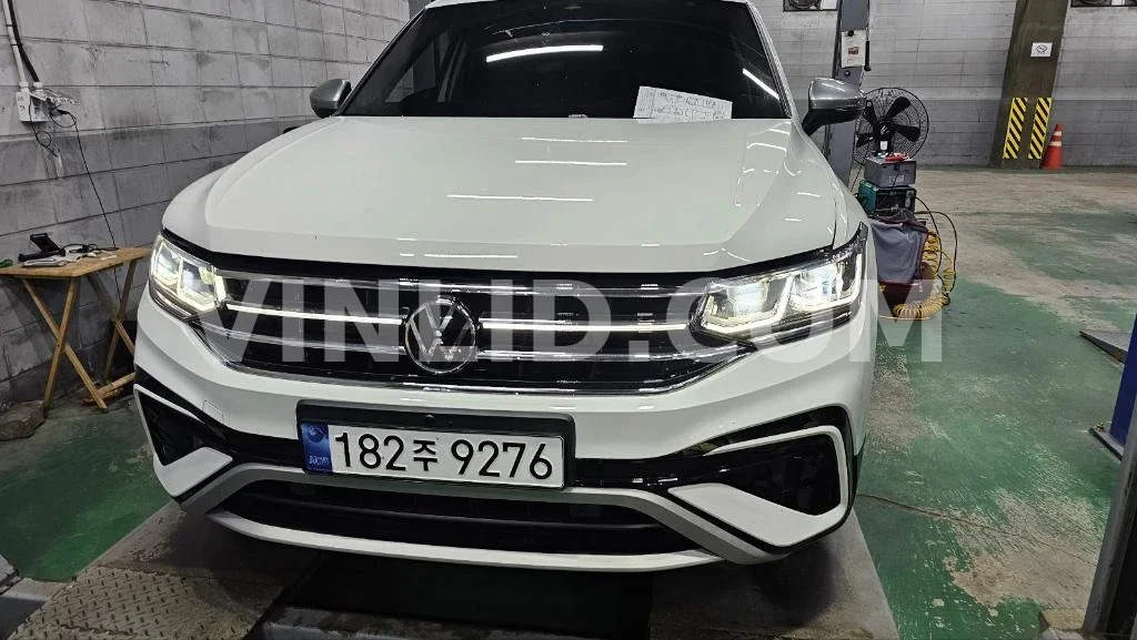 2023 Volkswagen Tiguan Allspace - Photo 1