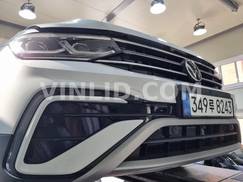2023 Volkswagen Tiguan Allspace - Photo 1