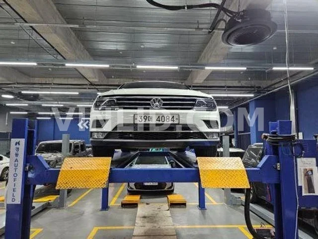 2017 Volkswagen Tiguan - Photo 1