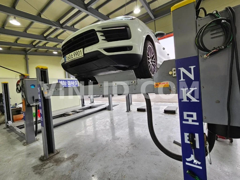 2021 Porsche Cayenne COUPE (5 Seater) - Photo 1