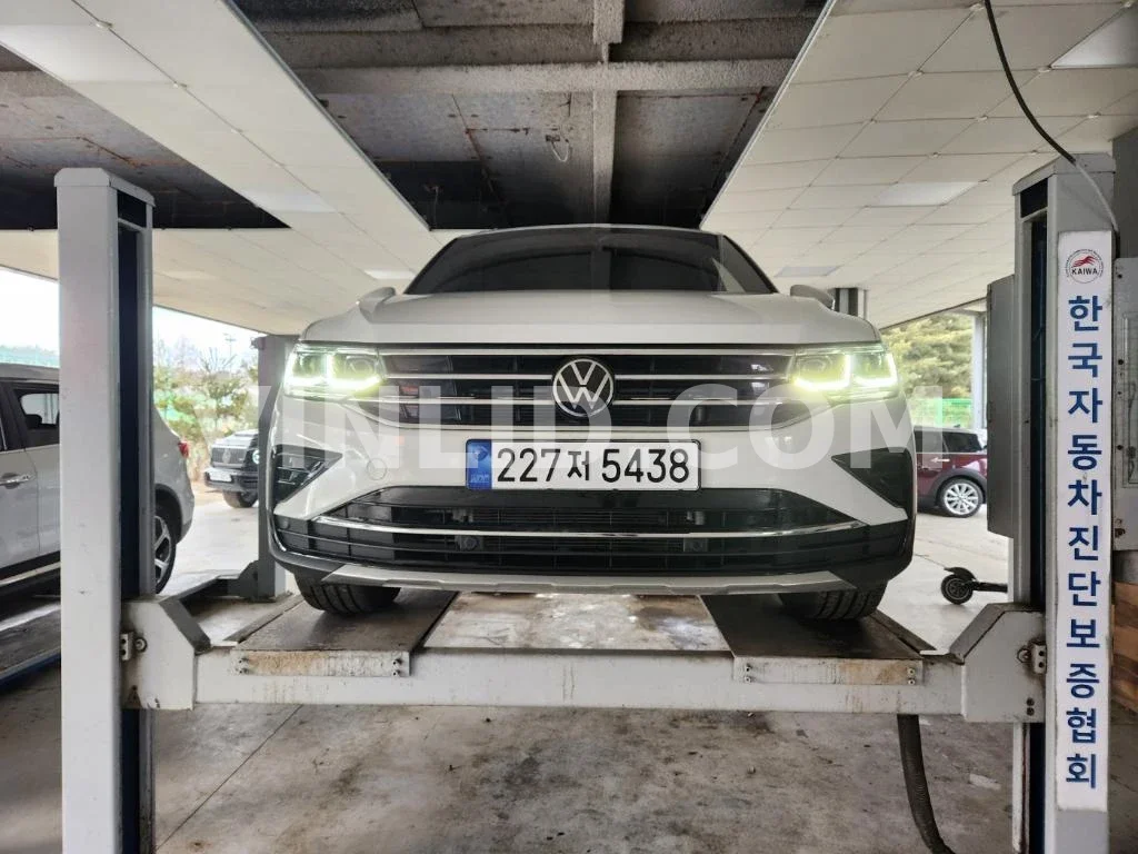 2023 Volkswagen Tiguan 2.0 TDI - Photo 1