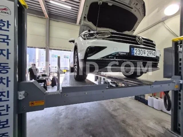 2023 Volkswagen Tiguan - Photo 1