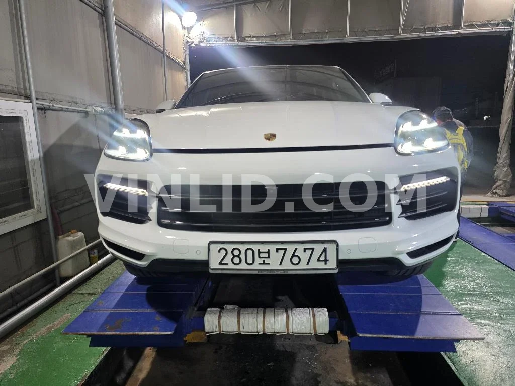 2020 Porsche Cayenne COUPE (5 Seater) - Photo 1