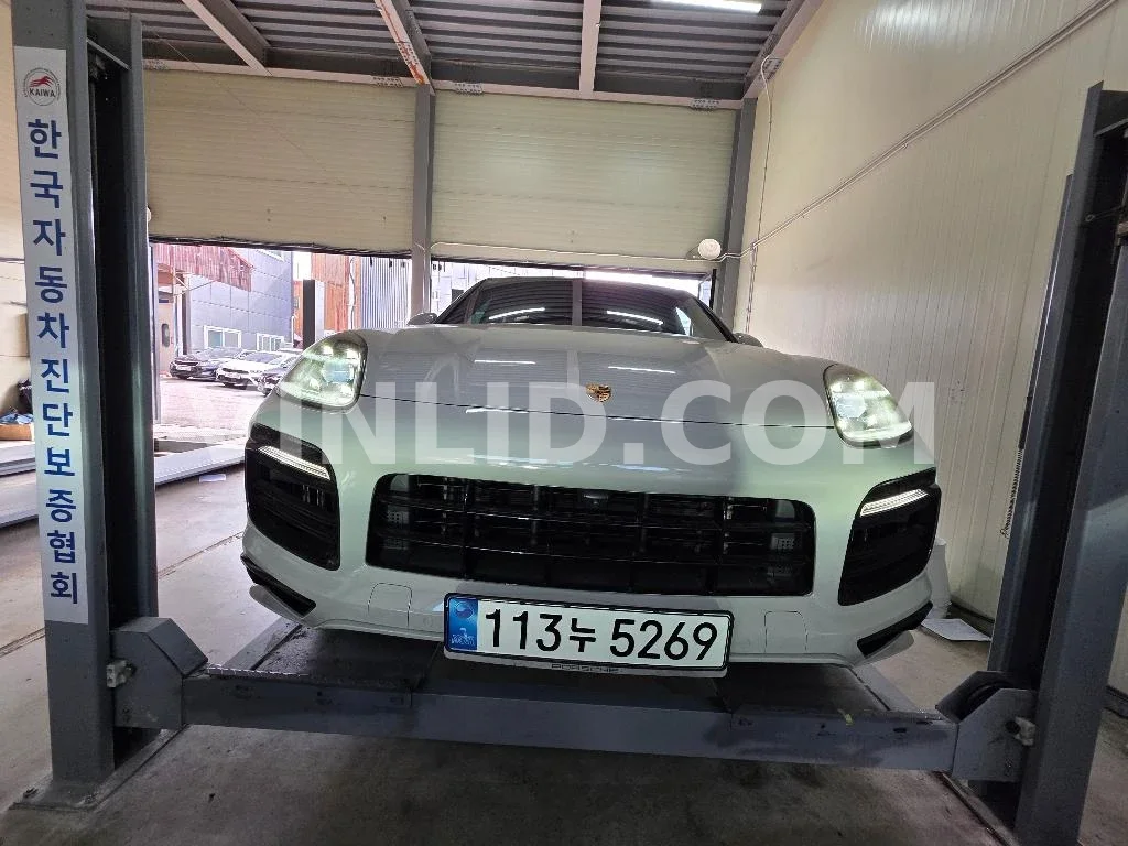 2020 Porsche Cayenne E-Hybrid COUPE (5 Seater) - Photo 1