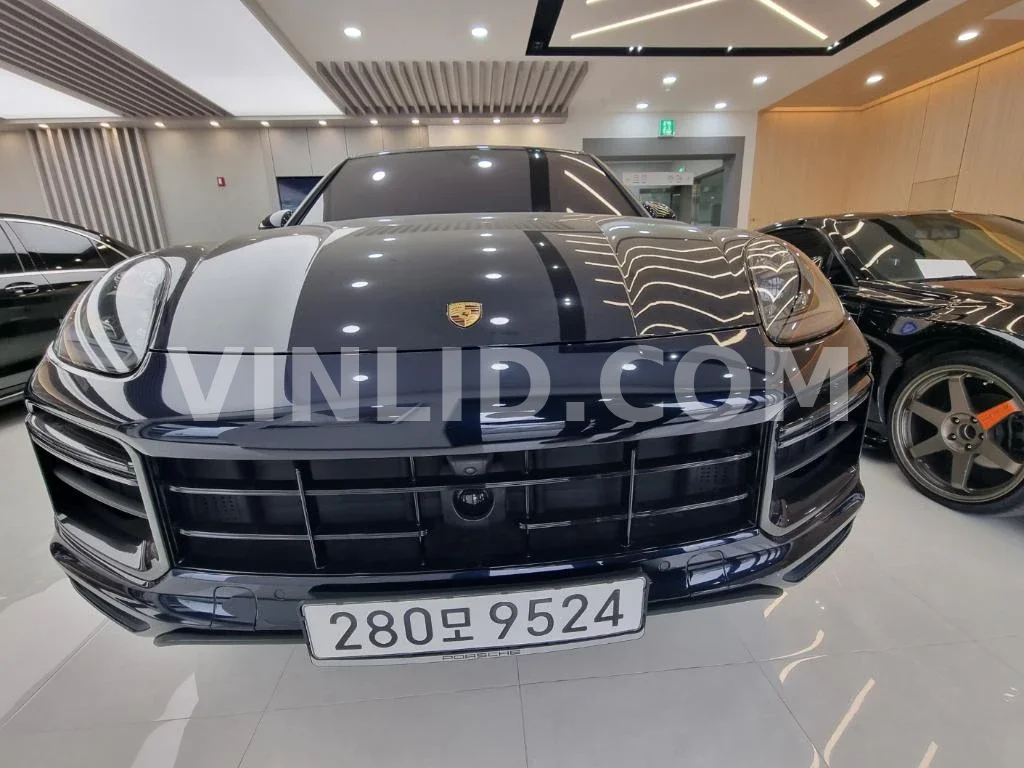 2020 Porsche Cayenne Turbo - Photo 1