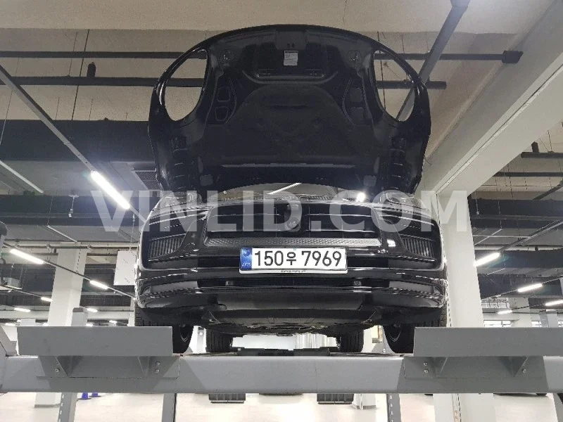 2023 Porsche Macan S - Photo 1
