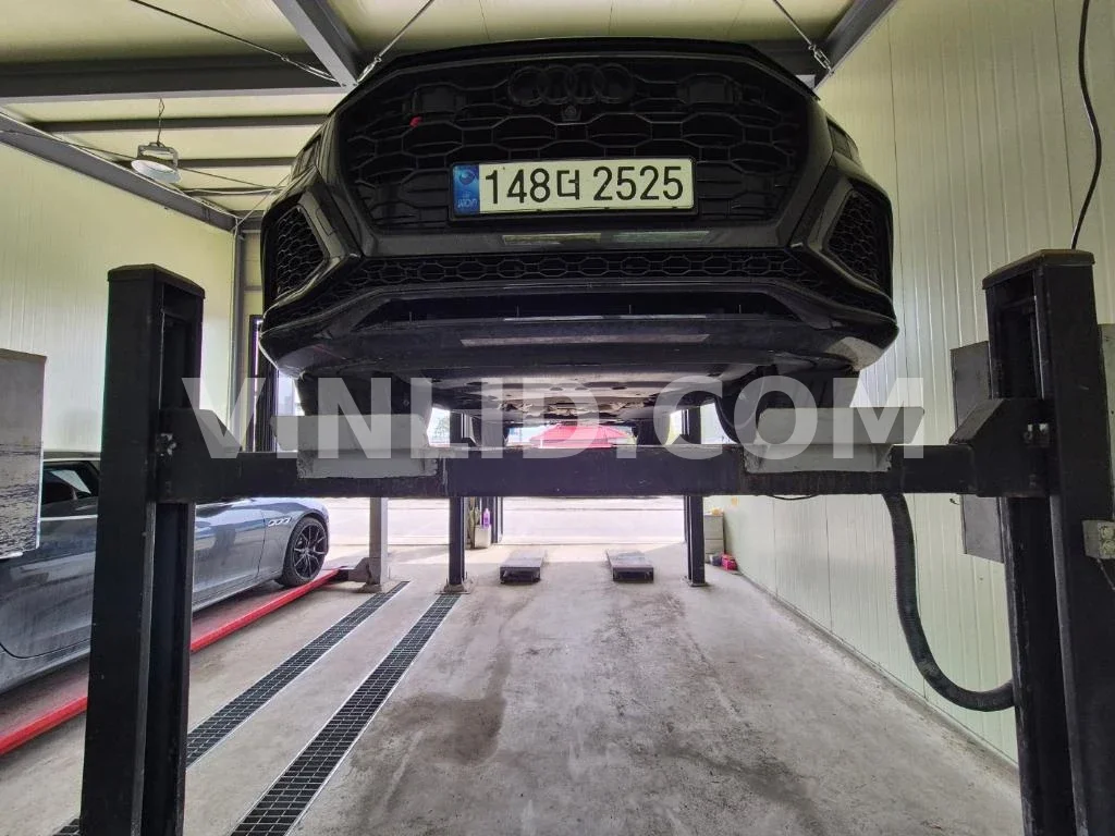 2021 Audi RS Q8 - Photo 1