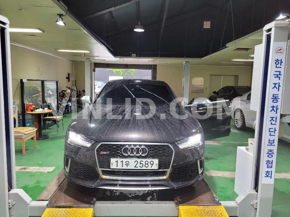2016 Audi RS 7 4.0 TFSI quattro - Photo 1
