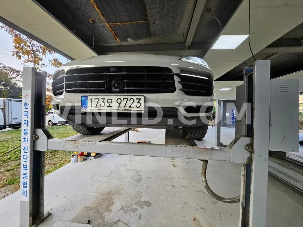 2021 Porsche Cayenne COUPE (5 Seater) - Photo 1