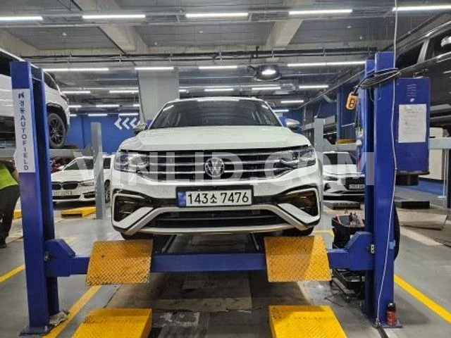 2023 Volkswagen Tiguan - Photo 1