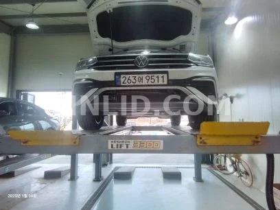 2023 Volkswagen Tiguan Allspace - Photo 1