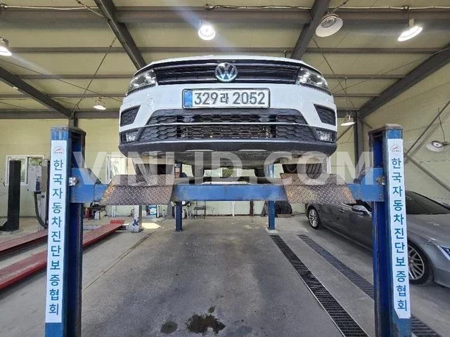 2020 Volkswagen Tiguan - Photo 1