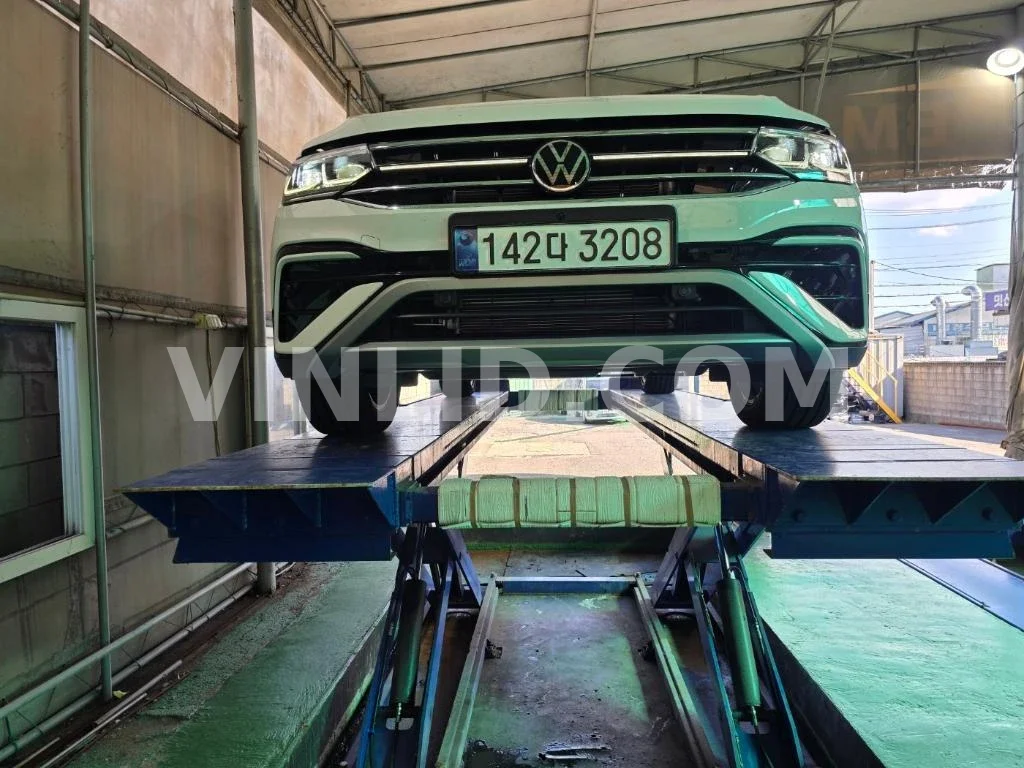 2023 Volkswagen Tiguan Allspace - Photo 1
