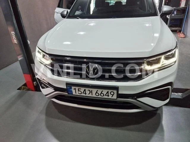 2022 Volkswagen Tiguan E - Photo 1
